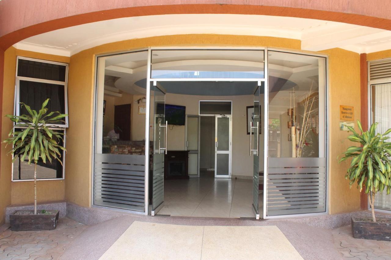 Ss Hotel كامبالا المظهر الخارجي الصورة