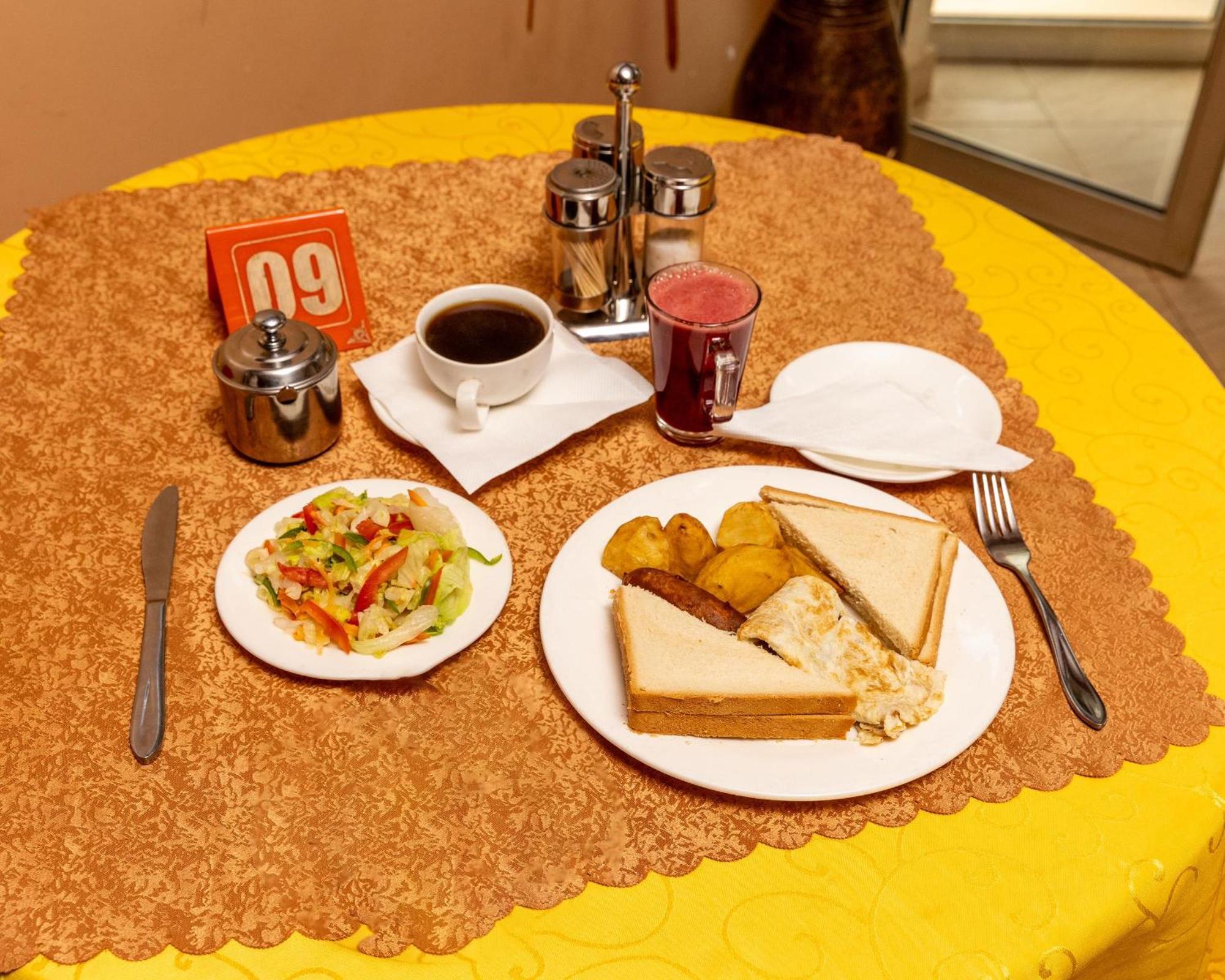 Ss Hotel كامبالا المظهر الخارجي الصورة